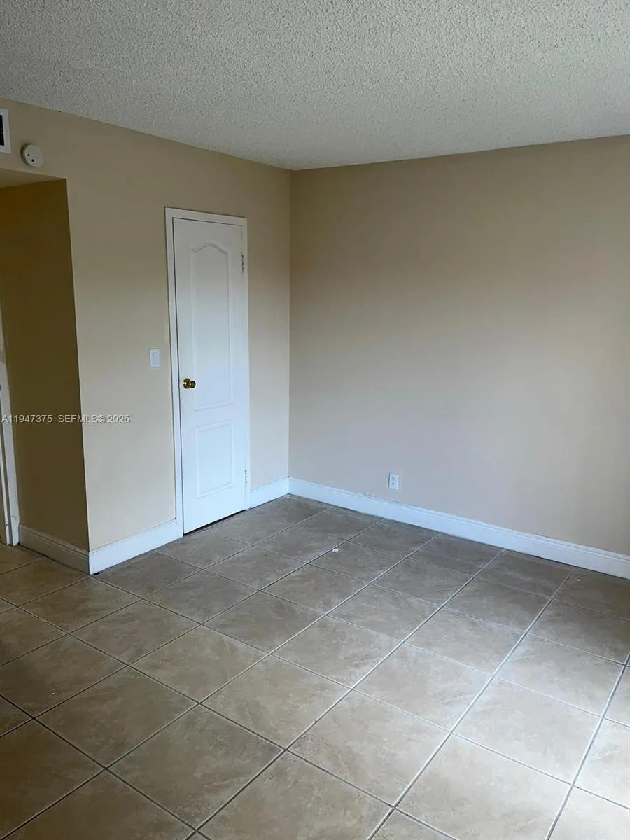 5221 Geneva Way # 302, Doral, FL 33166 photo 9
