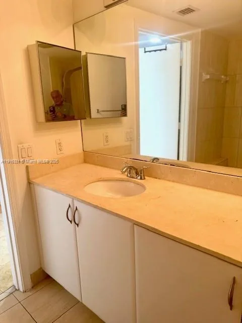 1750 N Bayshore Dr # 2308, Miami, FL 33132 photo 8