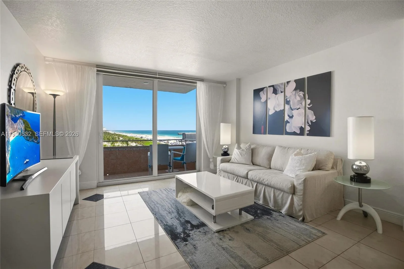 465 Ocean Dr # 1024, Miami Beach, FL 33139 photo 2