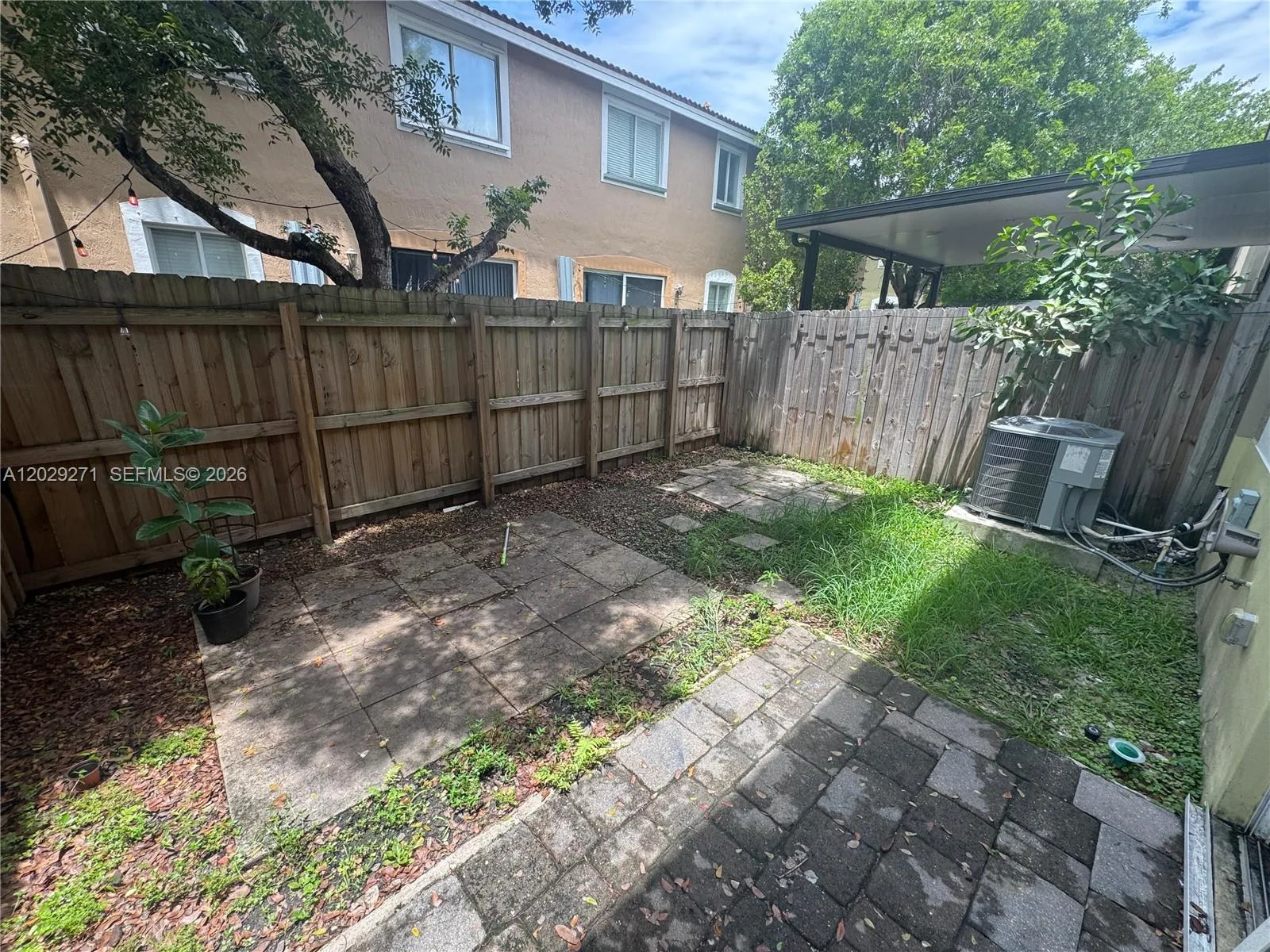 1048 SE 23rd Ter, Homestead, FL 33035 photo 3