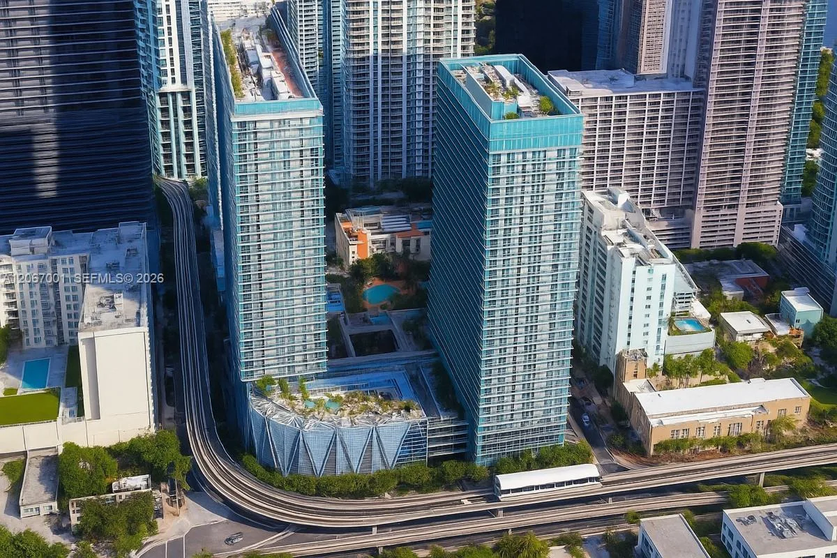 79 SW 12th St # 2809-S, Miami, FL 33130