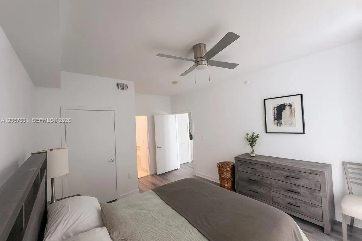 79 SW 12th St # 2809-S, Miami, FL 33130 photo 12