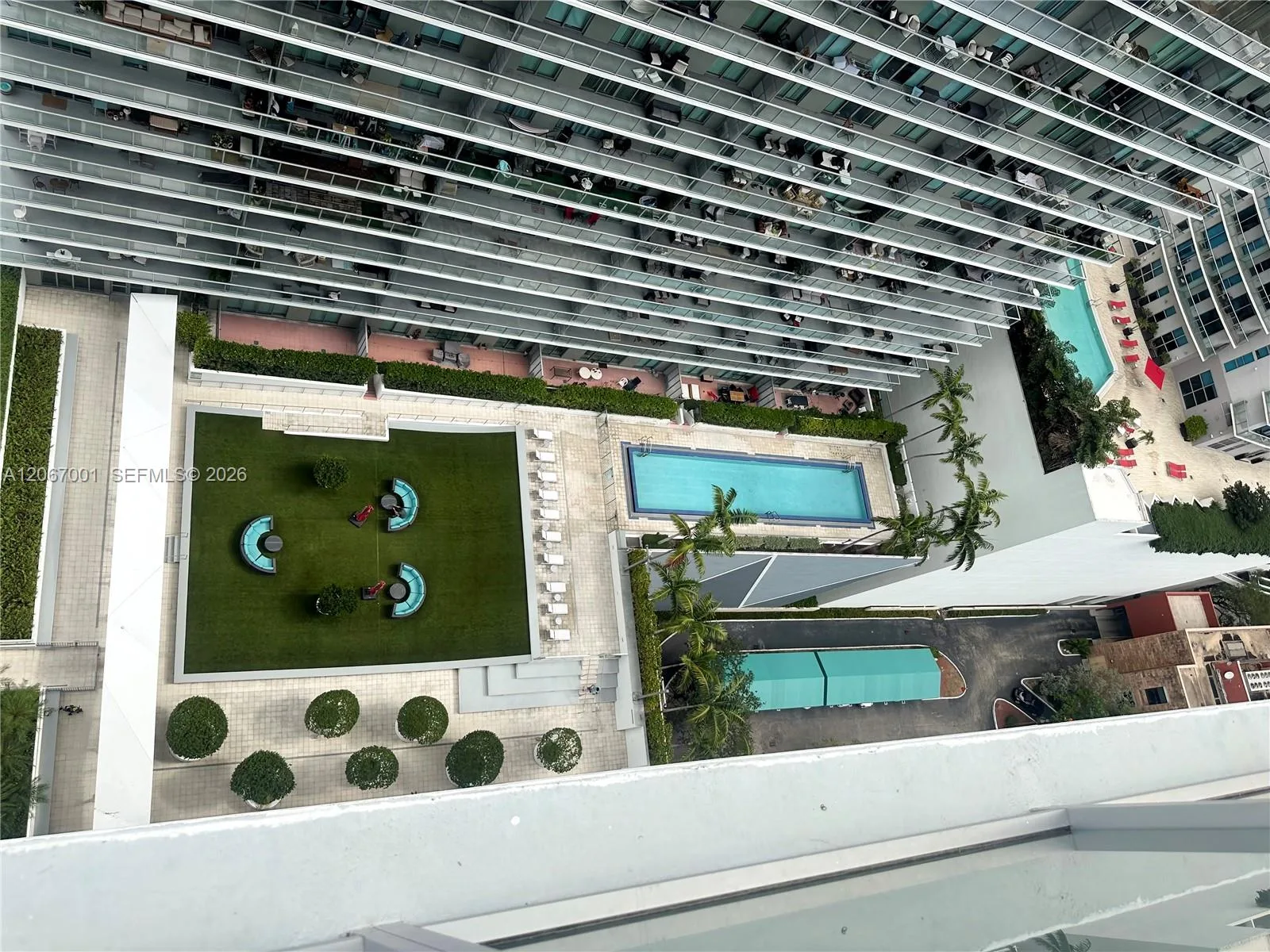 79 SW 12th St # 2809-S, Miami, FL 33130 photo 2
