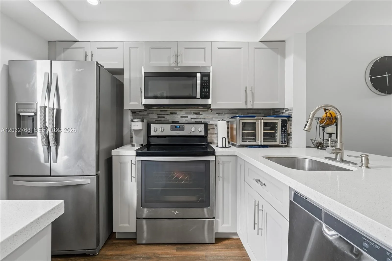 9340 Lagoon Pl # 304, Davie, FL 33324