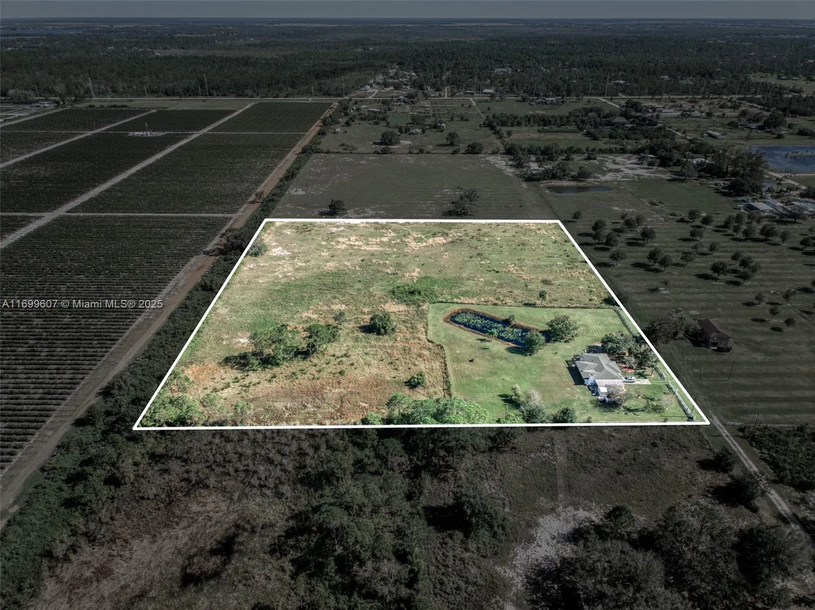 464 Thiseldo, Sebring, FL 33875 photo 2