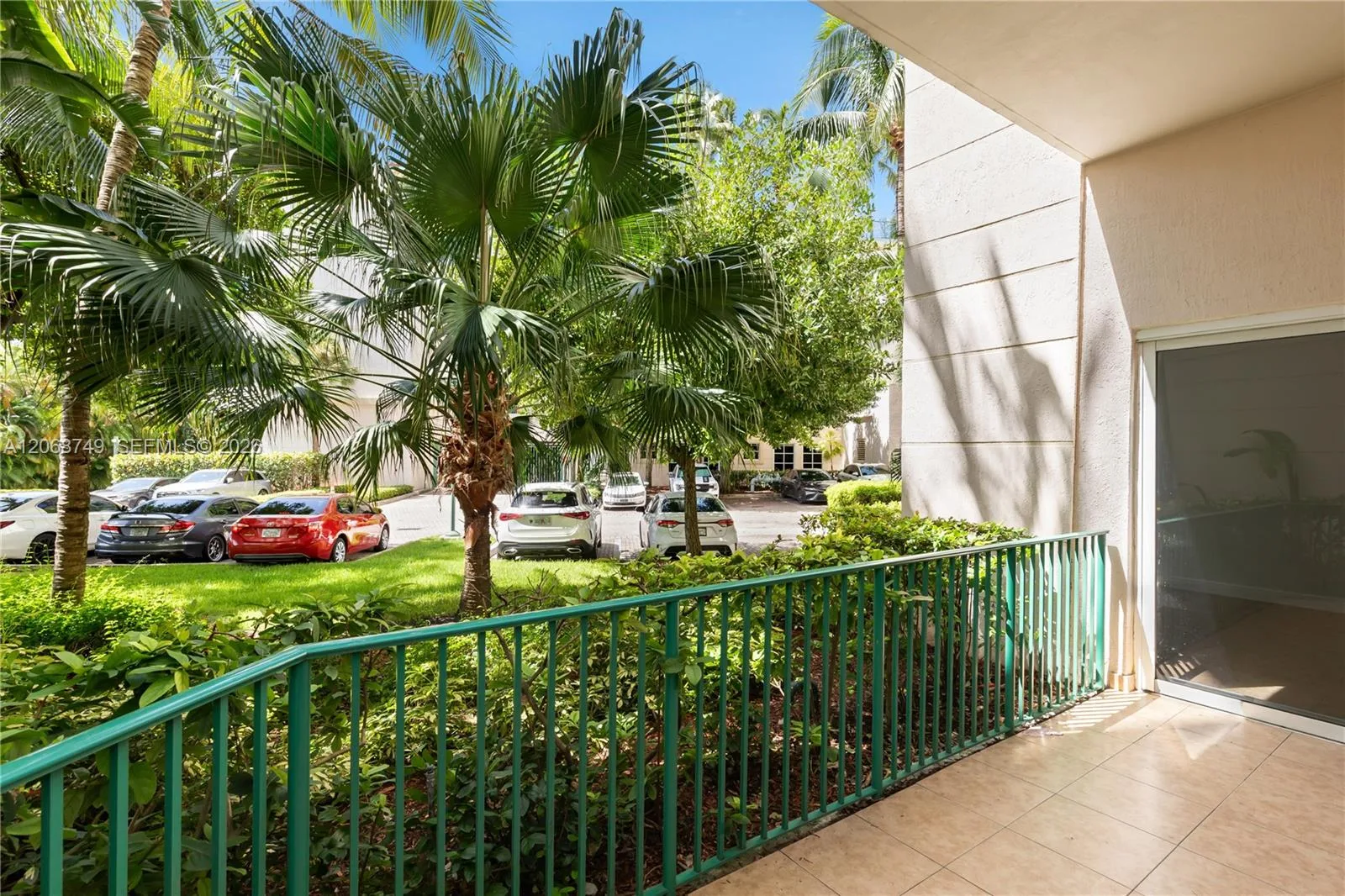 19900 E Country Club Dr # 104, Aventura, FL 33180 photo 13