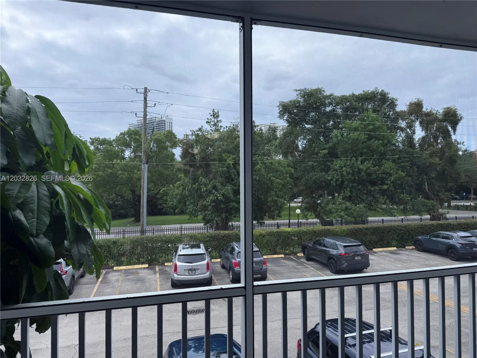16950 W Dixie Hwy A232 Hwy # 232, North Miami Beach, FL 33160