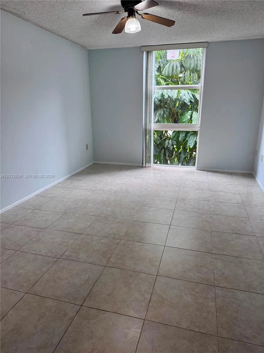 16950 W Dixie Hwy A232 Hwy # 232, North Miami Beach, FL 33160 photo 8