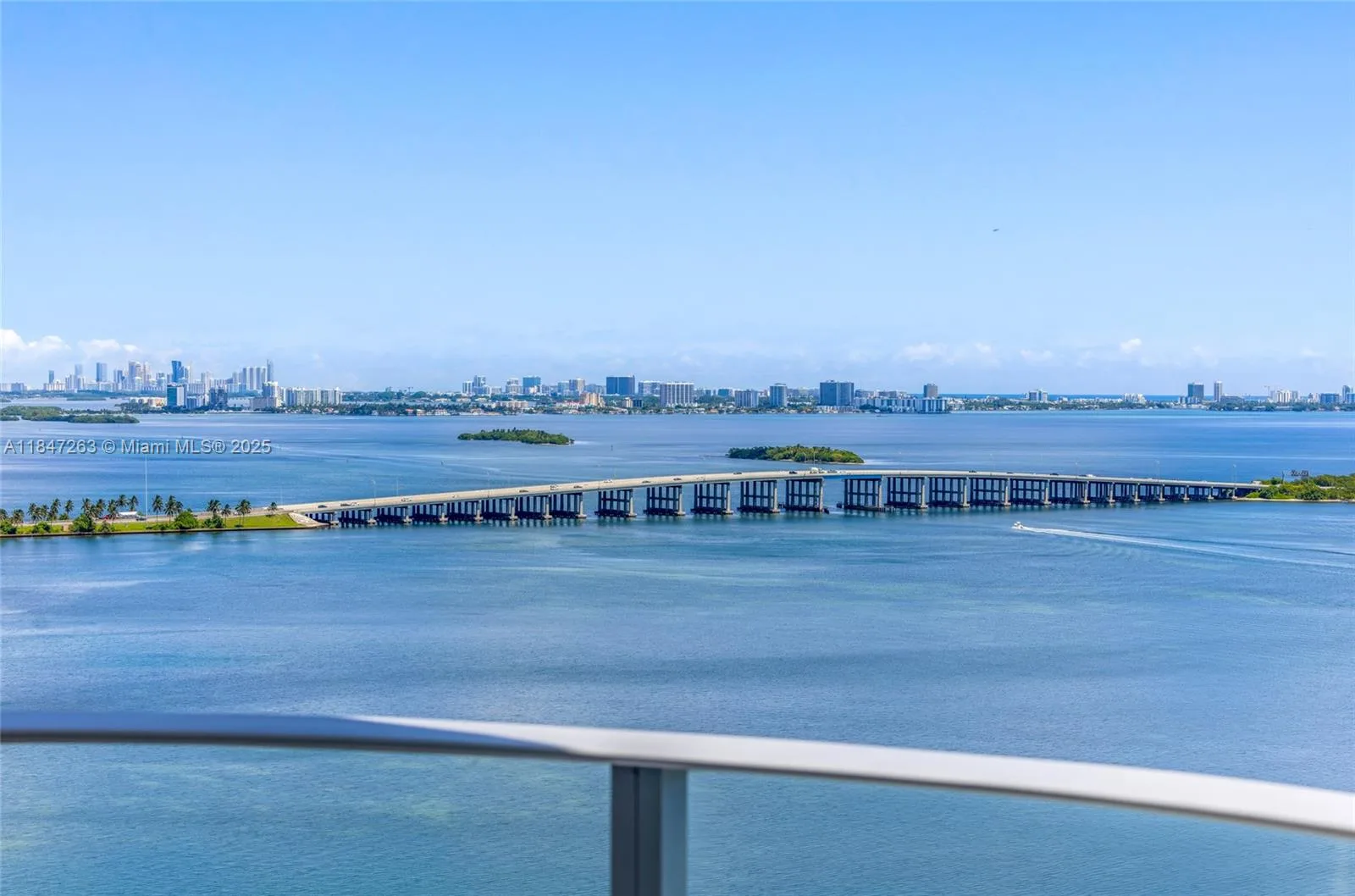 700 NE 24th St # 2101, Miami, FL 33137 photo 6