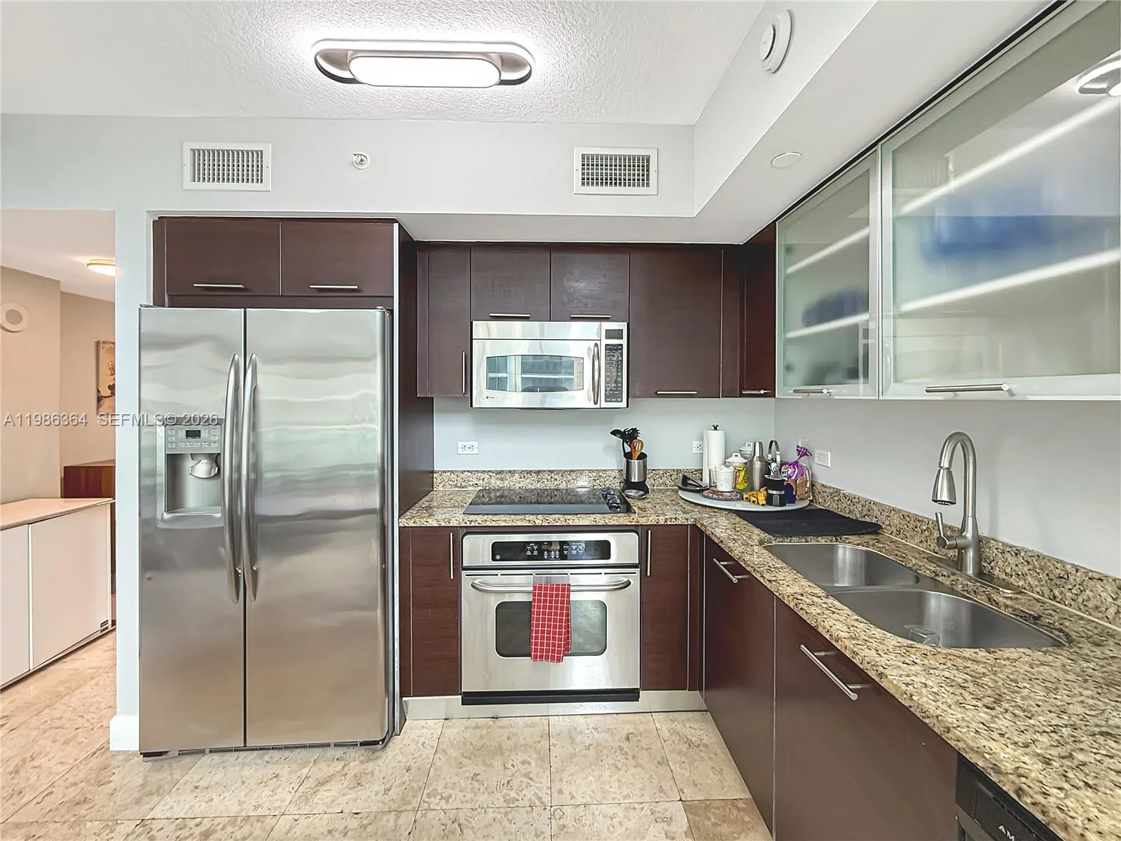41 SE 5th St # 602, Miami, FL 33131 photo 6