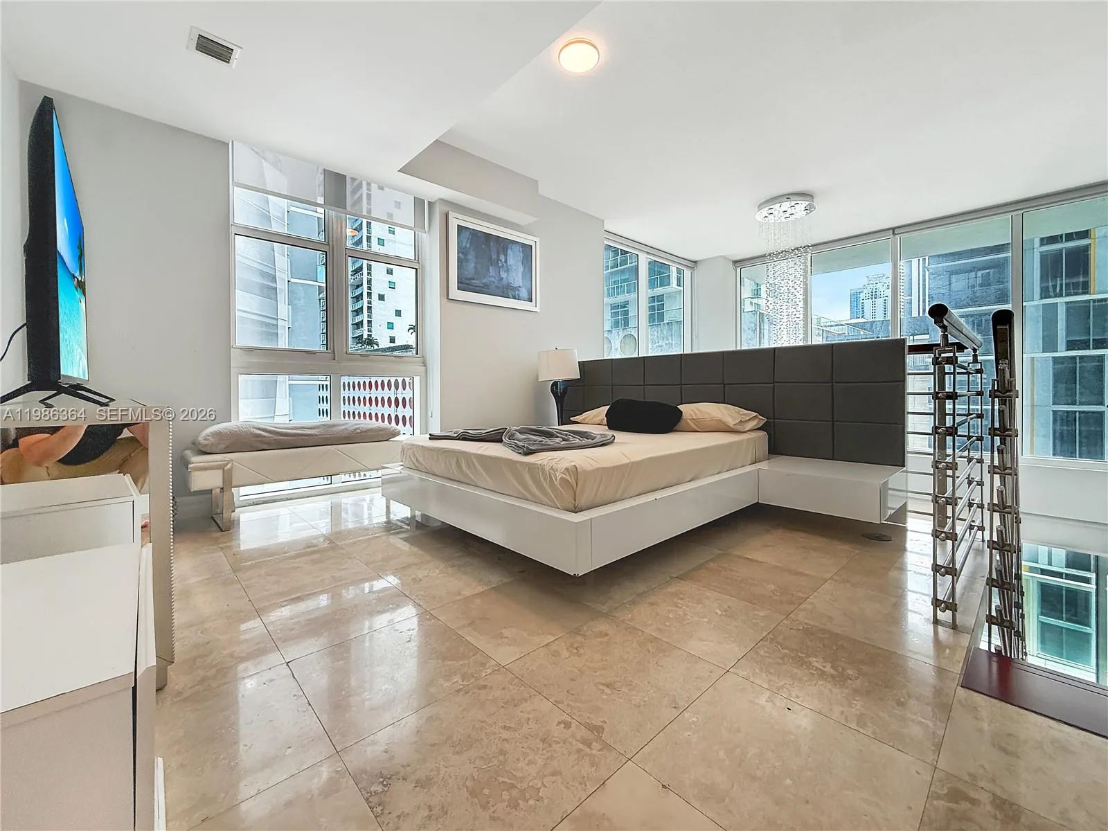 41 SE 5th St # 602, Miami, FL 33131 photo 9