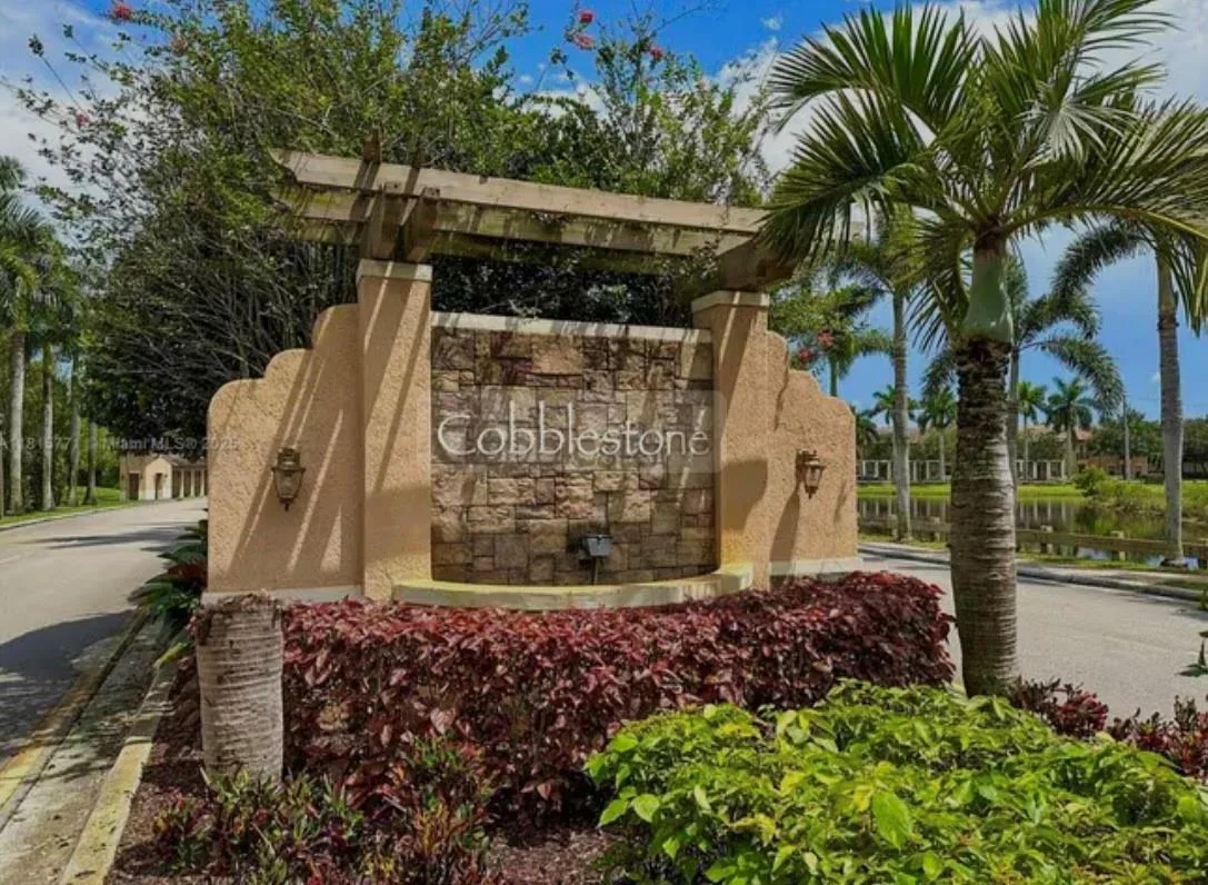 817 SW 147th Avenue # 1404, Pembroke Pines, FL 33027