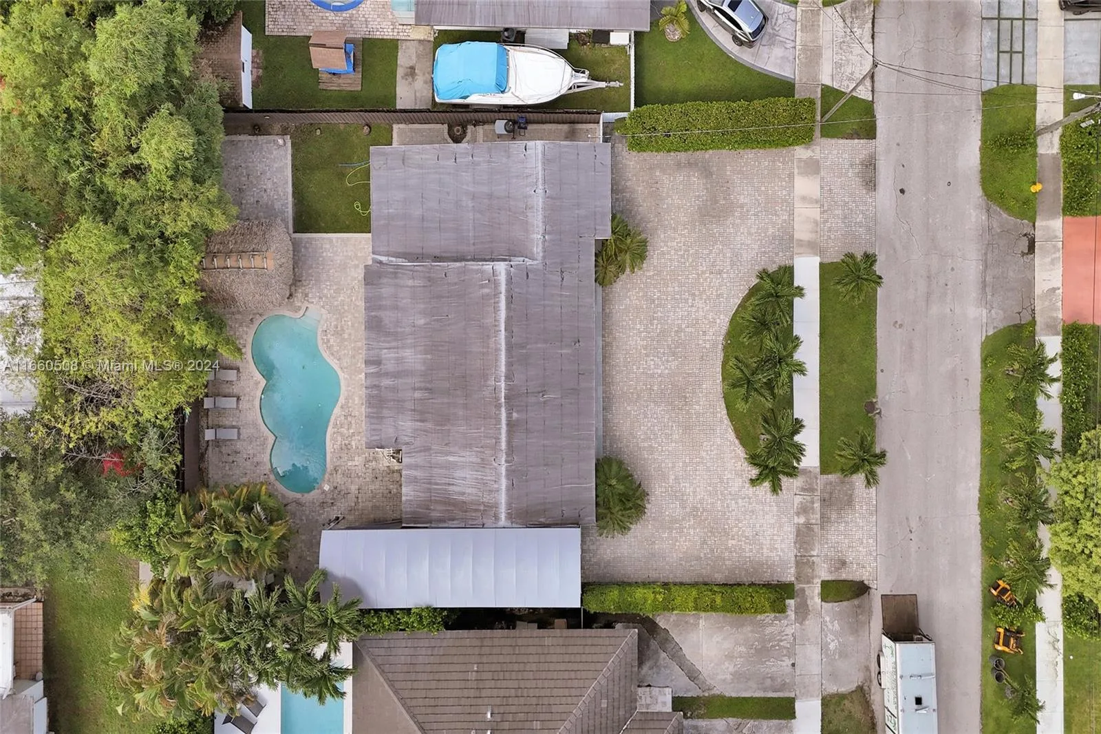 1910 N Hibiscus Dr, North Miami, FL 33181 photo 5
