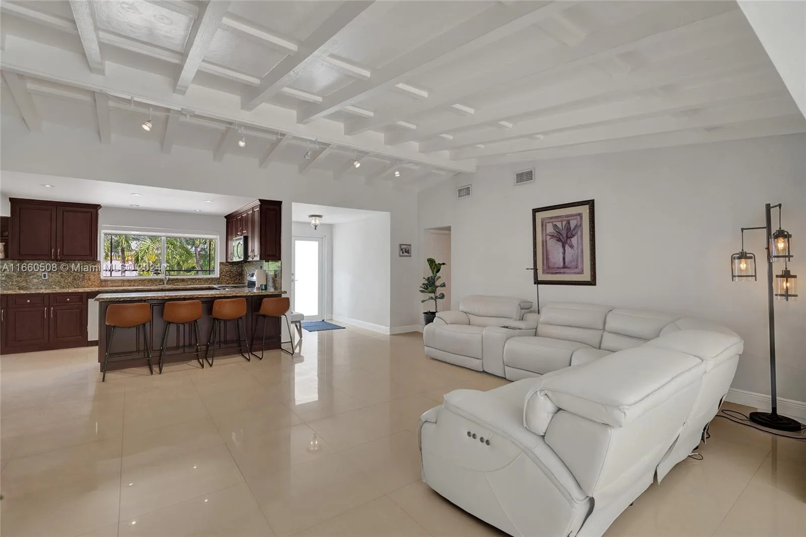1910 N Hibiscus Dr, North Miami, FL 33181 photo 8