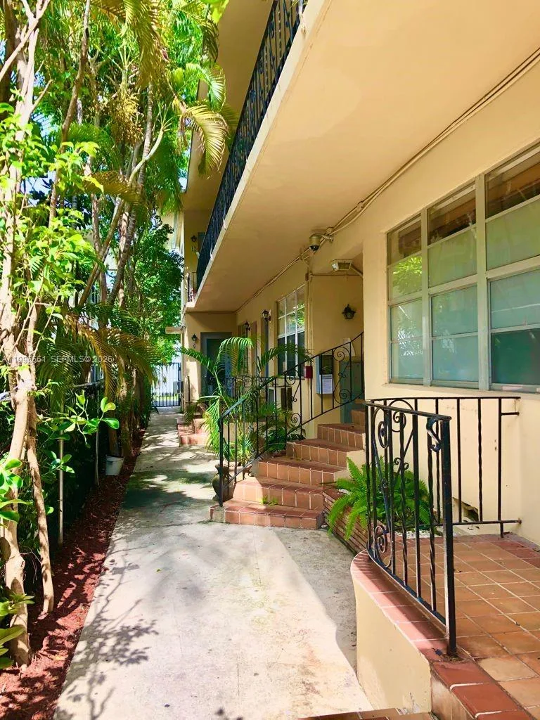 1325 Meridian Ave # 5, Miami Beach, FL 33139 photo 3