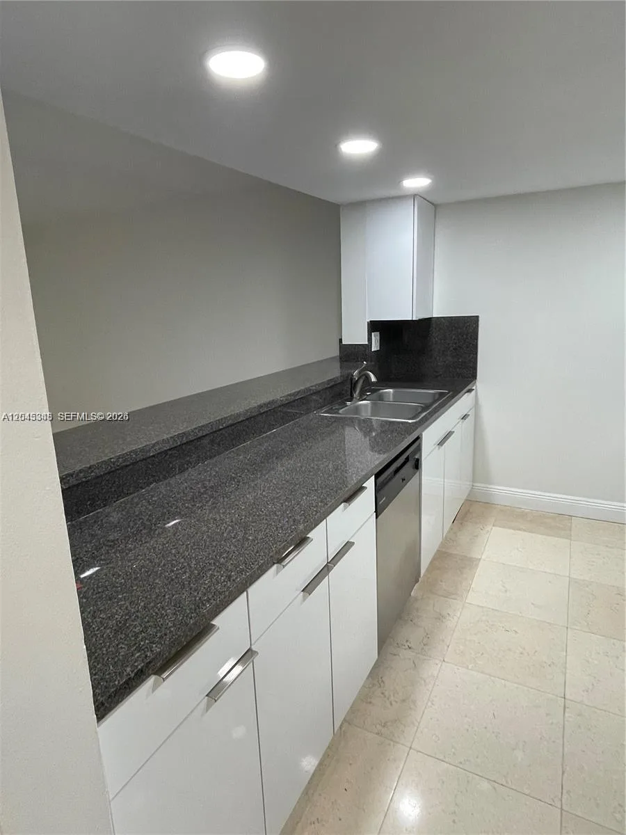 3756 NE 166th St # 112, North Miami Beach, FL 33160 photo 9