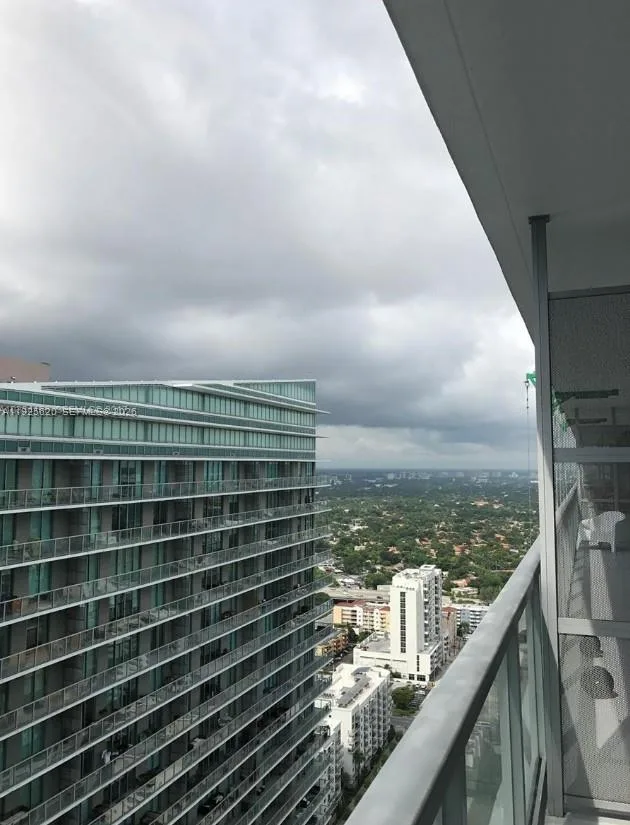 1111 SW 1st Ave # UPN4018, Miami, FL 33130 photo 2