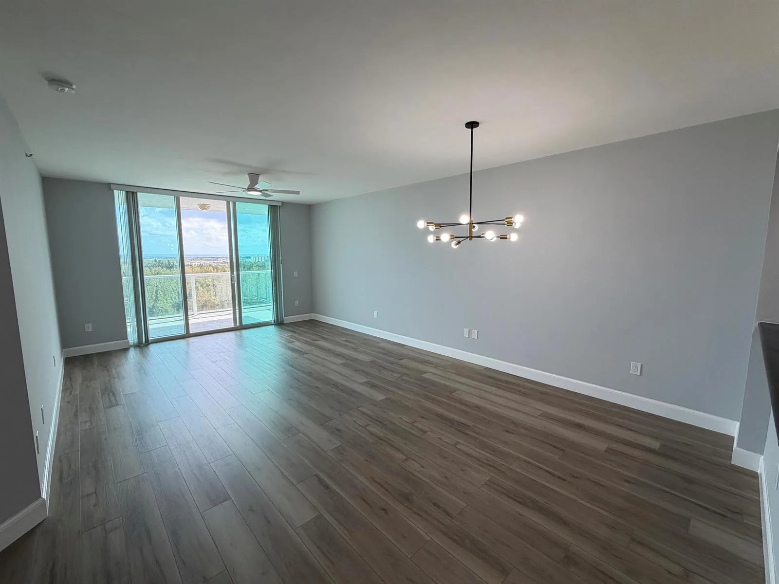 15051 Royal Oaks Lane # 1603, North Miami, FL 33181 photo 2