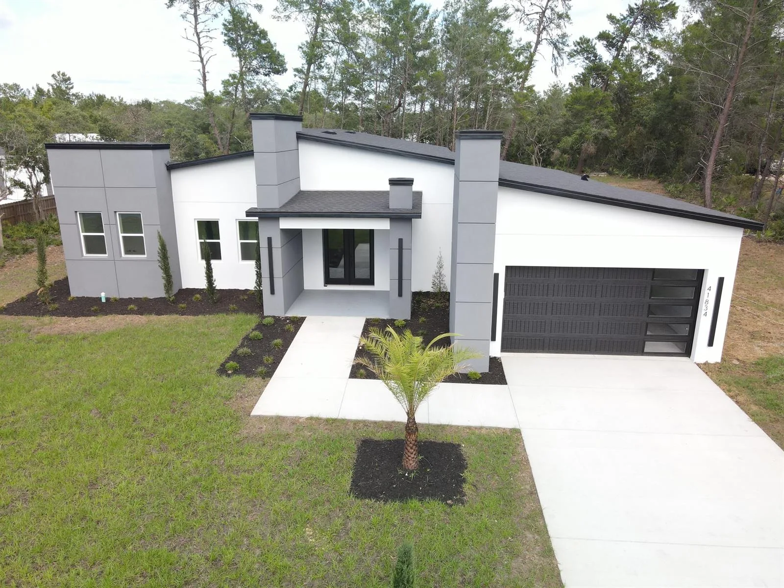 41834 Mango Street, FL 32736