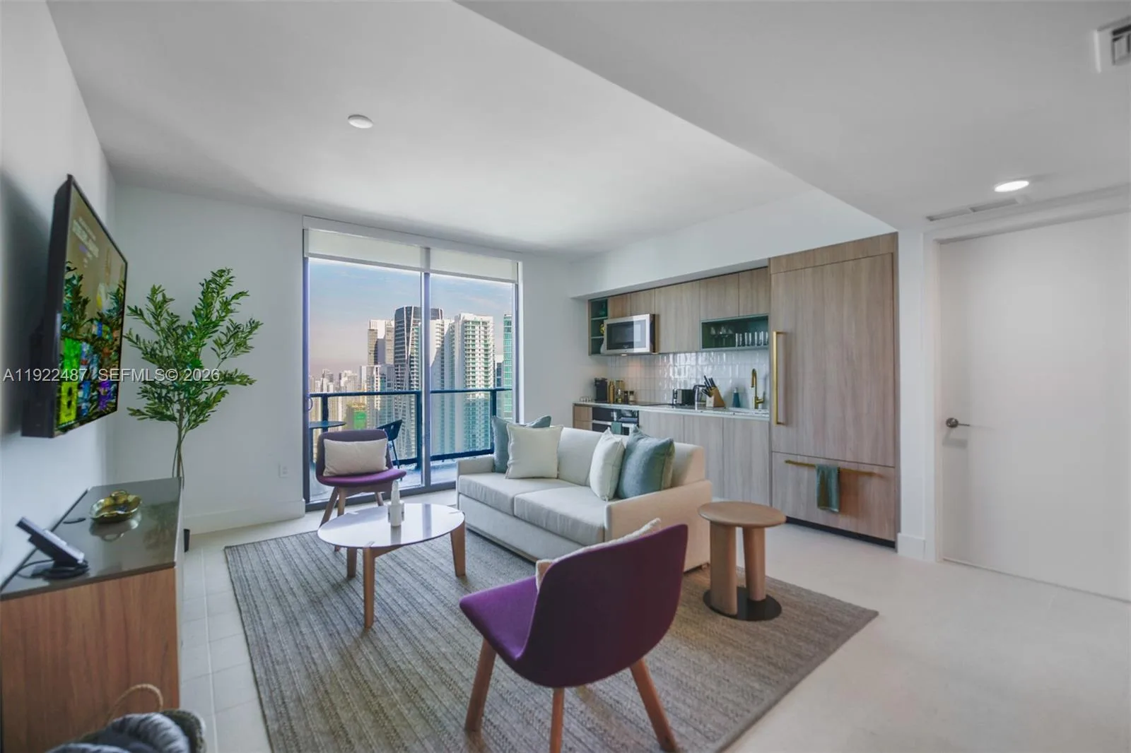 159 NE 6th St # 4601, Miami, FL 33132 photo 3