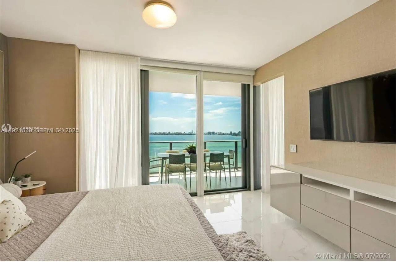 3131 NE 7th Ave # 2102, Miami, FL 33137