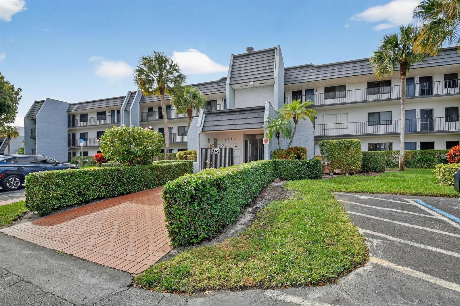 4272 Deste Court # 106, Lake Worth, FL 33467