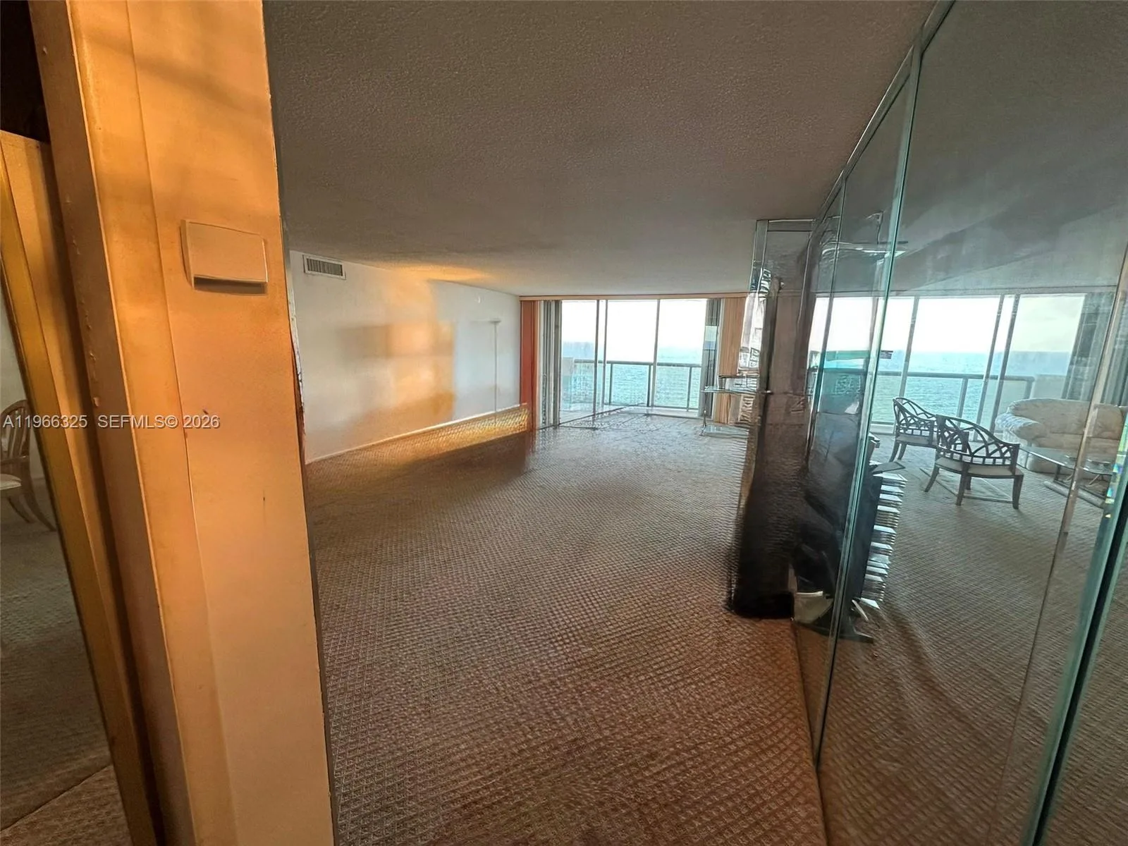 6039 Collins Ave # 1517, Miami Beach, FL 33140 photo 6