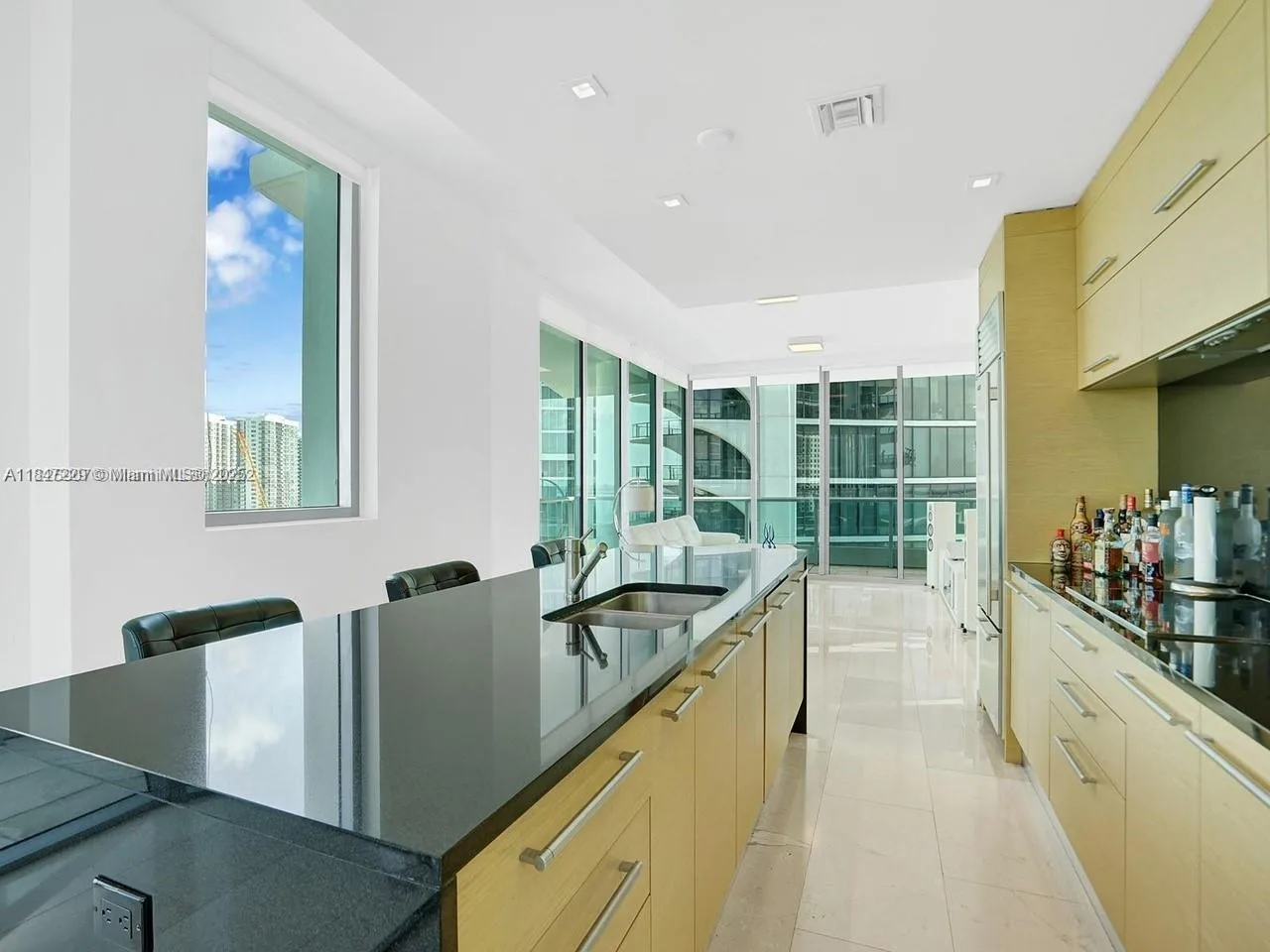 900 Biscayne Blvd # 2412, Miami, FL 33132 photo 8