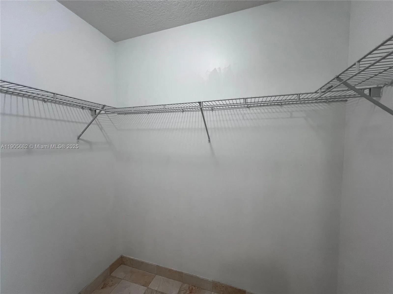 41 SE 5th St # 2211, Miami, FL 33131 photo 12