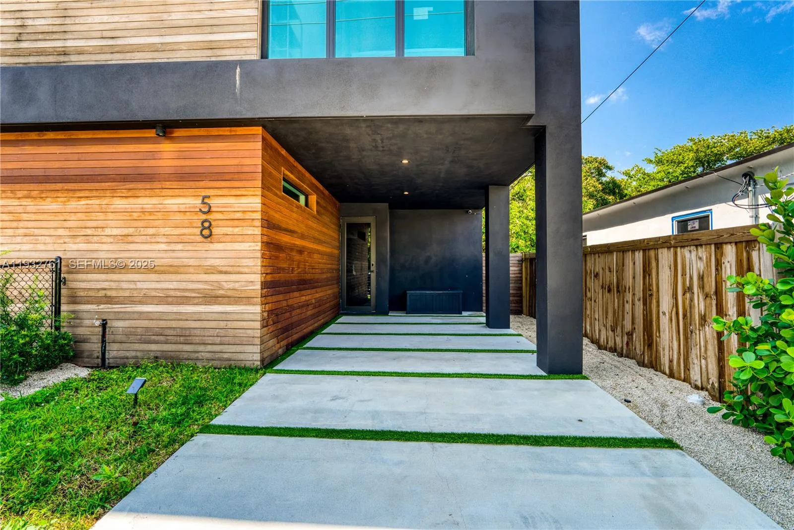 58 NW 52nd St, Miami, FL 33127 photo 2