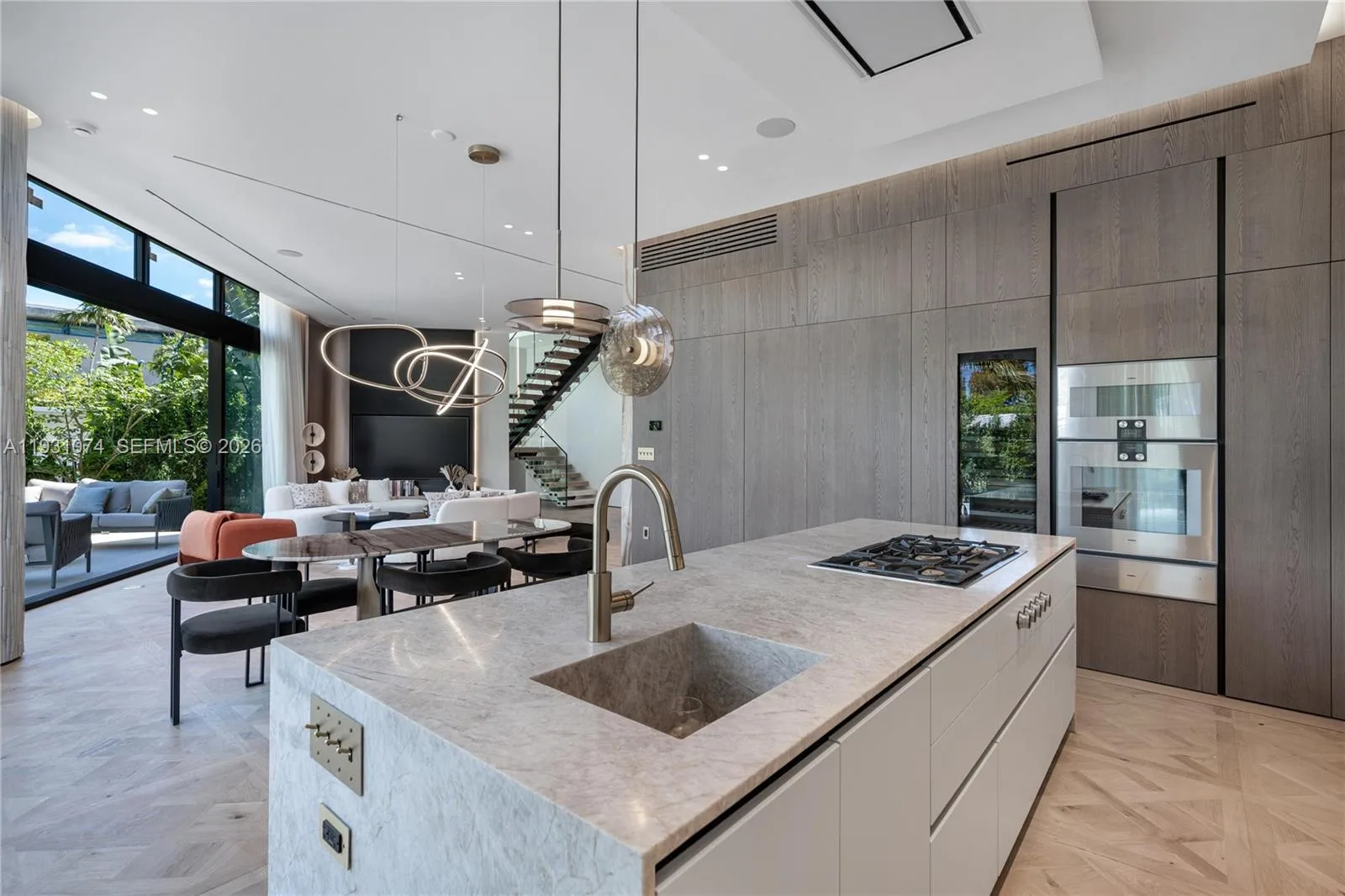 1045 W 47th Ct, Miami Beach, FL 33140 photo 13