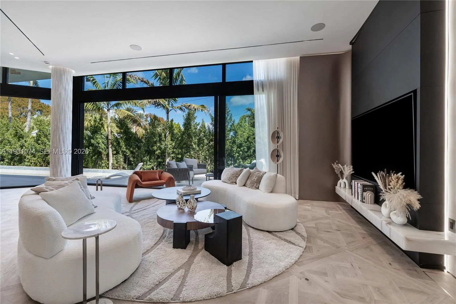 1045 W 47th Ct, Miami Beach, FL 33140 photo 9