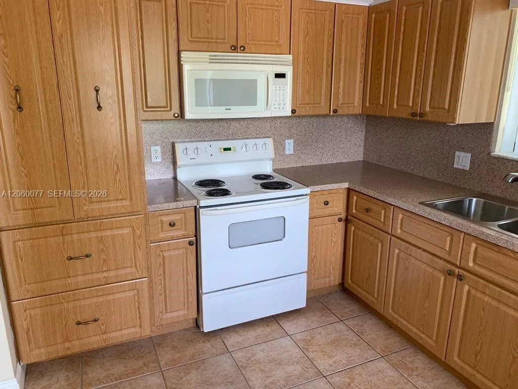 16581 Blatt Blvd # 206, Weston, FL 33326 photo 7