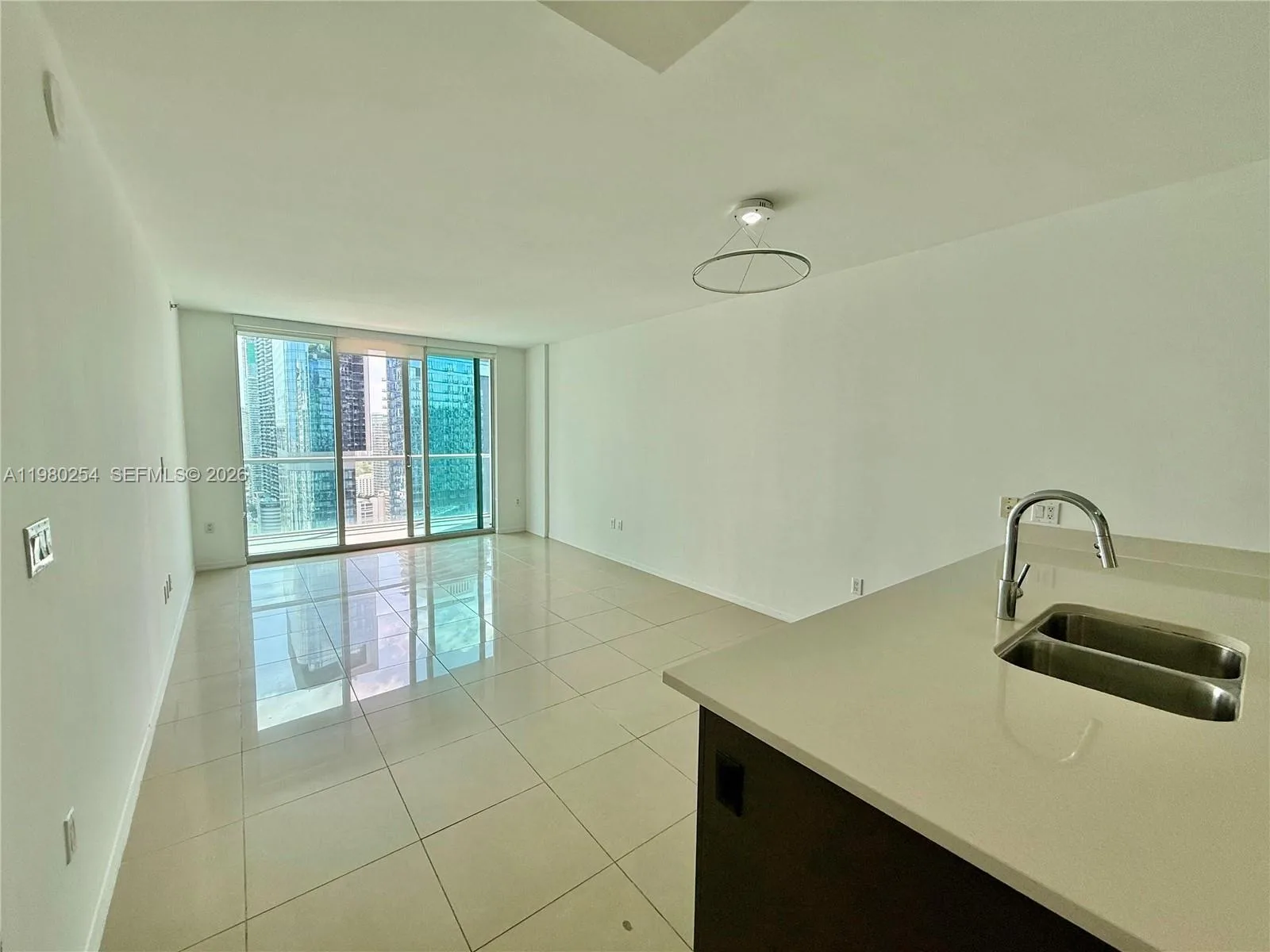 55 SE 6th St # 3804, Miami, FL 33131 photo 3