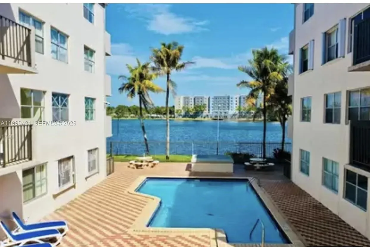 5501 NW 7th St # E219, Miami, FL 33126 photo 3