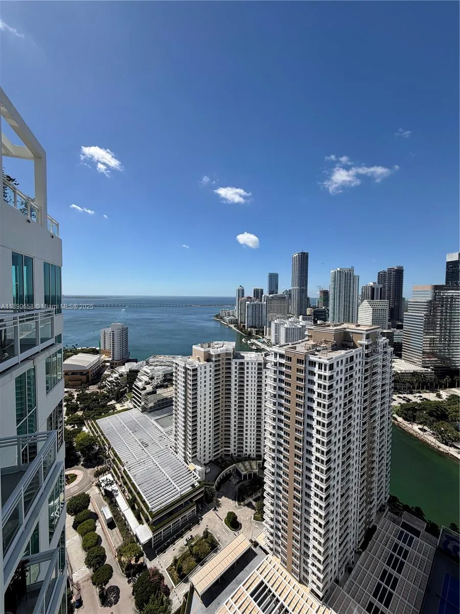 900 Brickell Key Blvd # 3205, Miami, FL 33131 photo 3