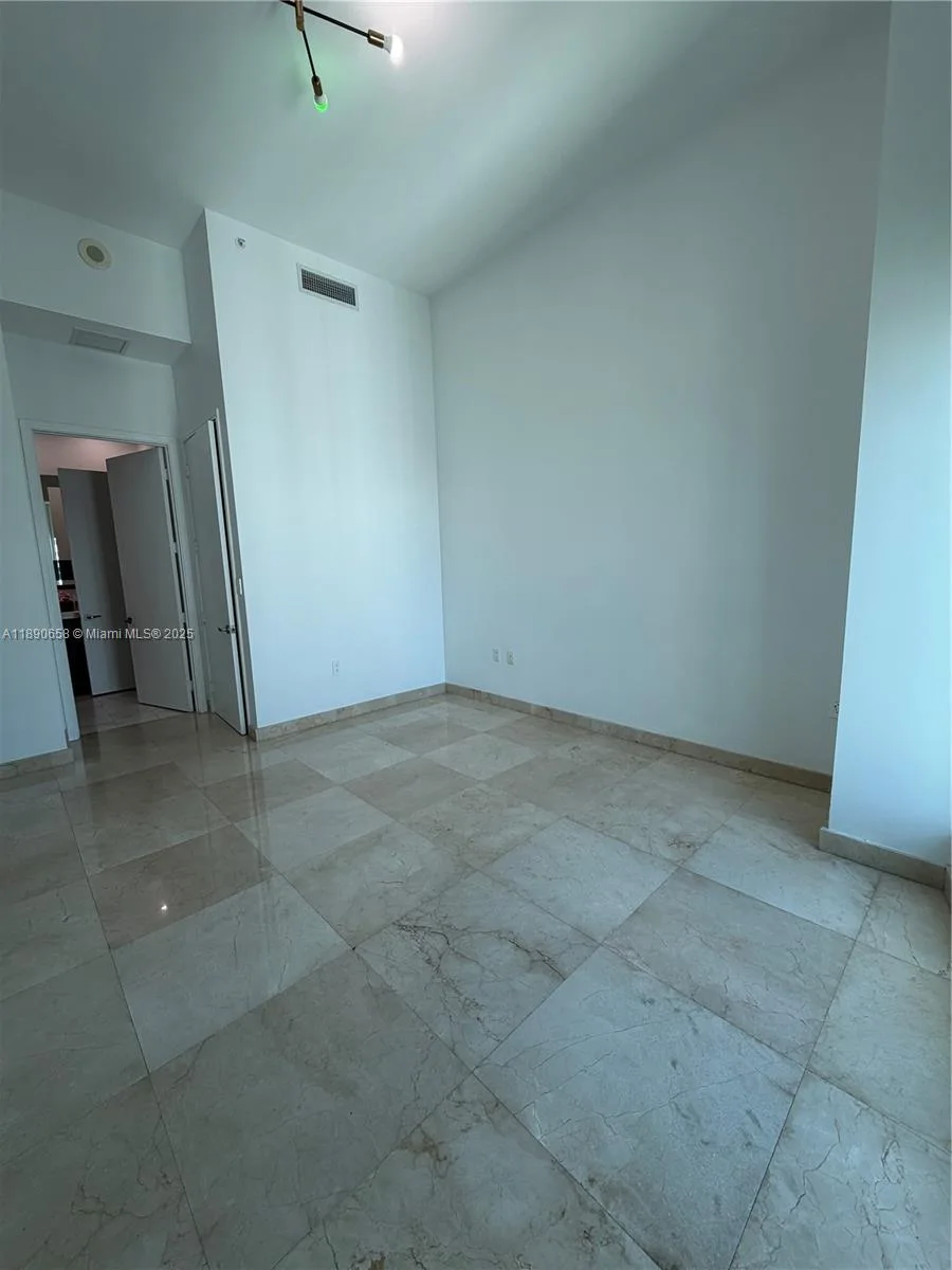900 Brickell Key Blvd # 3205, Miami, FL 33131 photo 5