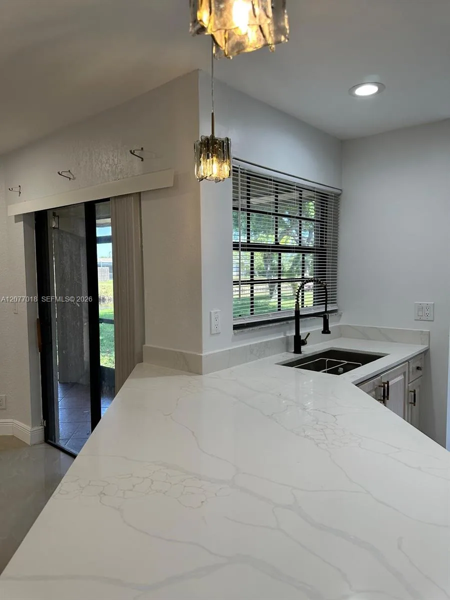 9177 W Sunrise Blvd, Plantation, FL 33322 photo 7