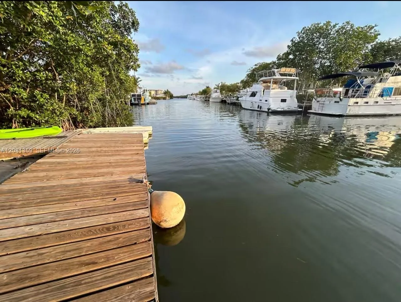 350 Hazel St, Key Largo, FL 33037