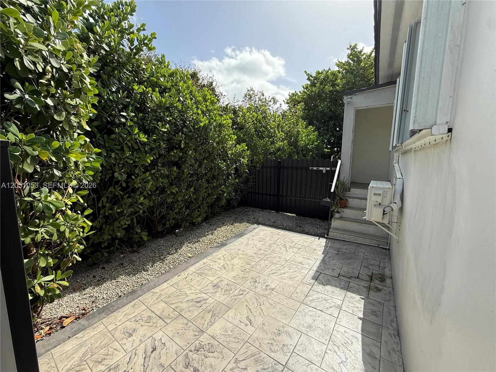 2001 SW 82nd Pl # ADU, Miami, FL 33155 photo 2