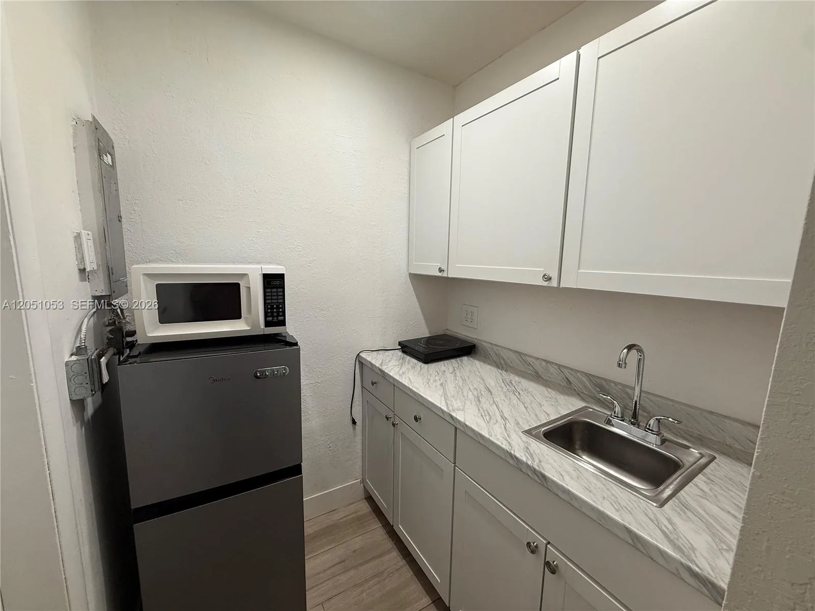 2001 SW 82nd Pl # ADU, Miami, FL 33155 photo 3