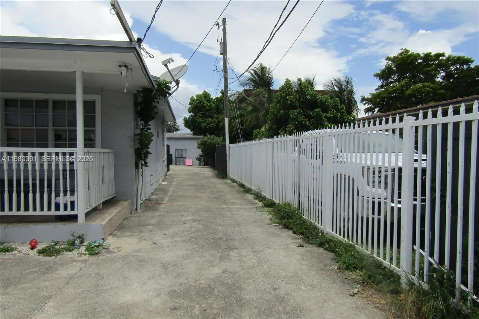 2223 NW 32nd St, Miami, FL 33142 photo 4
