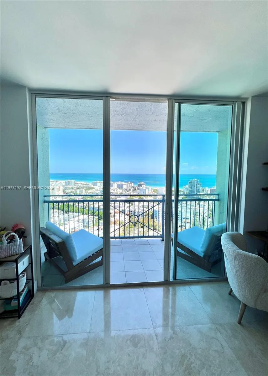 90 Alton Rd # 3007, Miami Beach, FL 33139