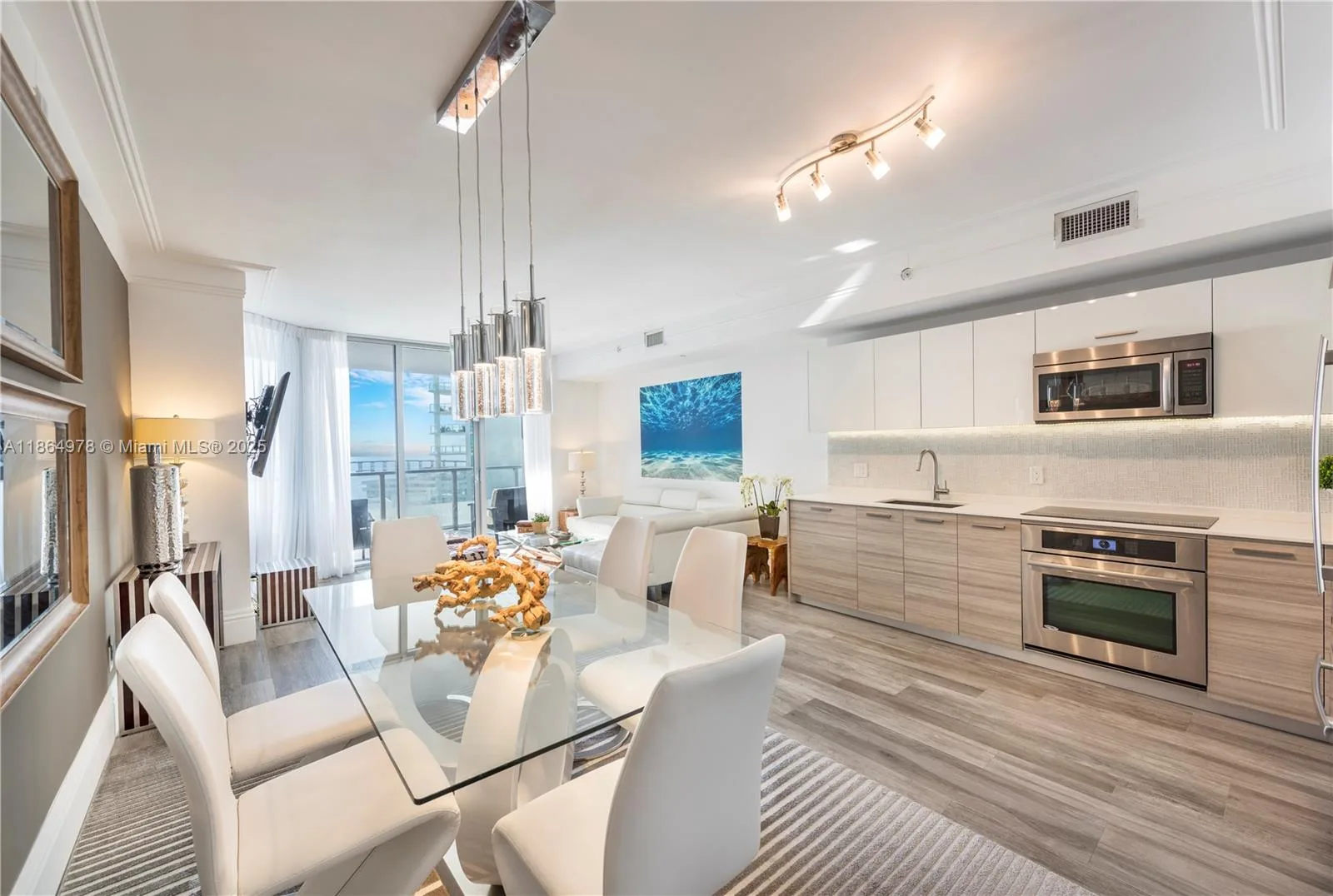 1300 Brickell Bay Dr # 1909, Miami, FL 33131