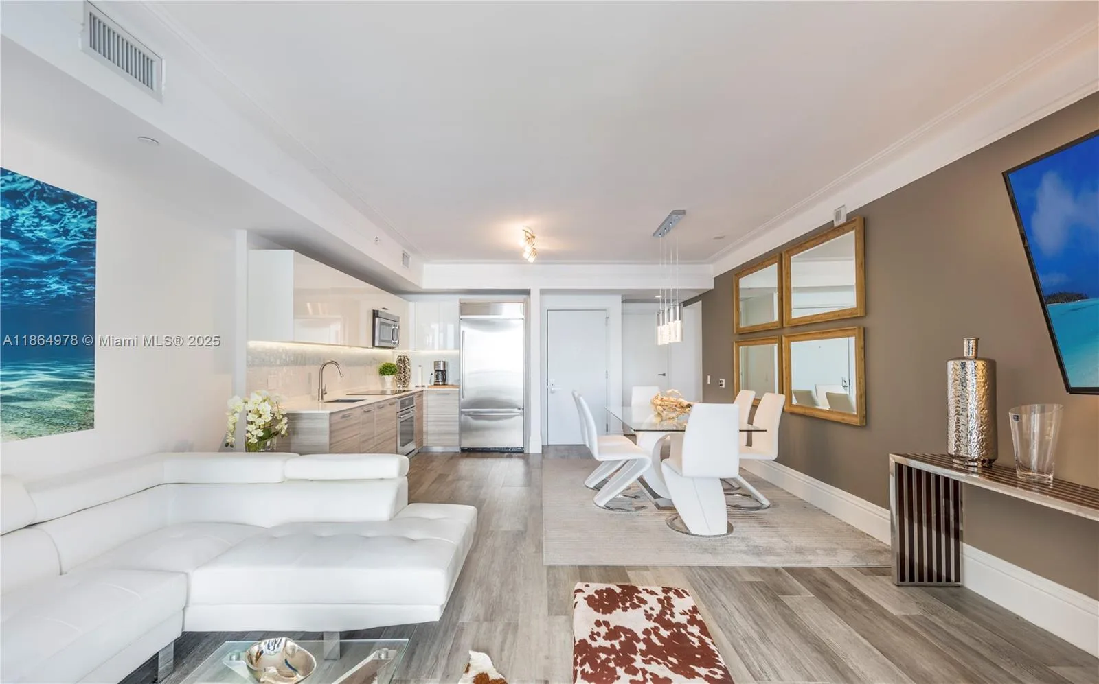 1300 Brickell Bay Dr # 1909, Miami, FL 33131 photo 4