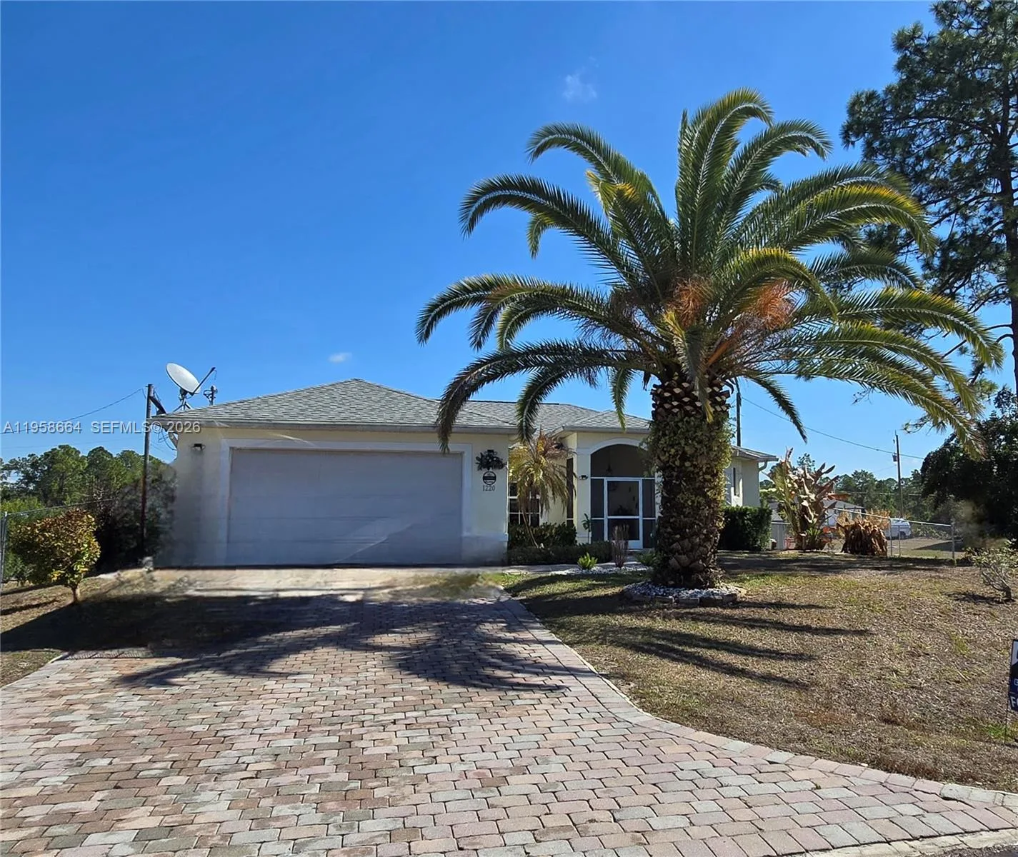 1220 McKinley, Lehigh Acres, FL 33972
