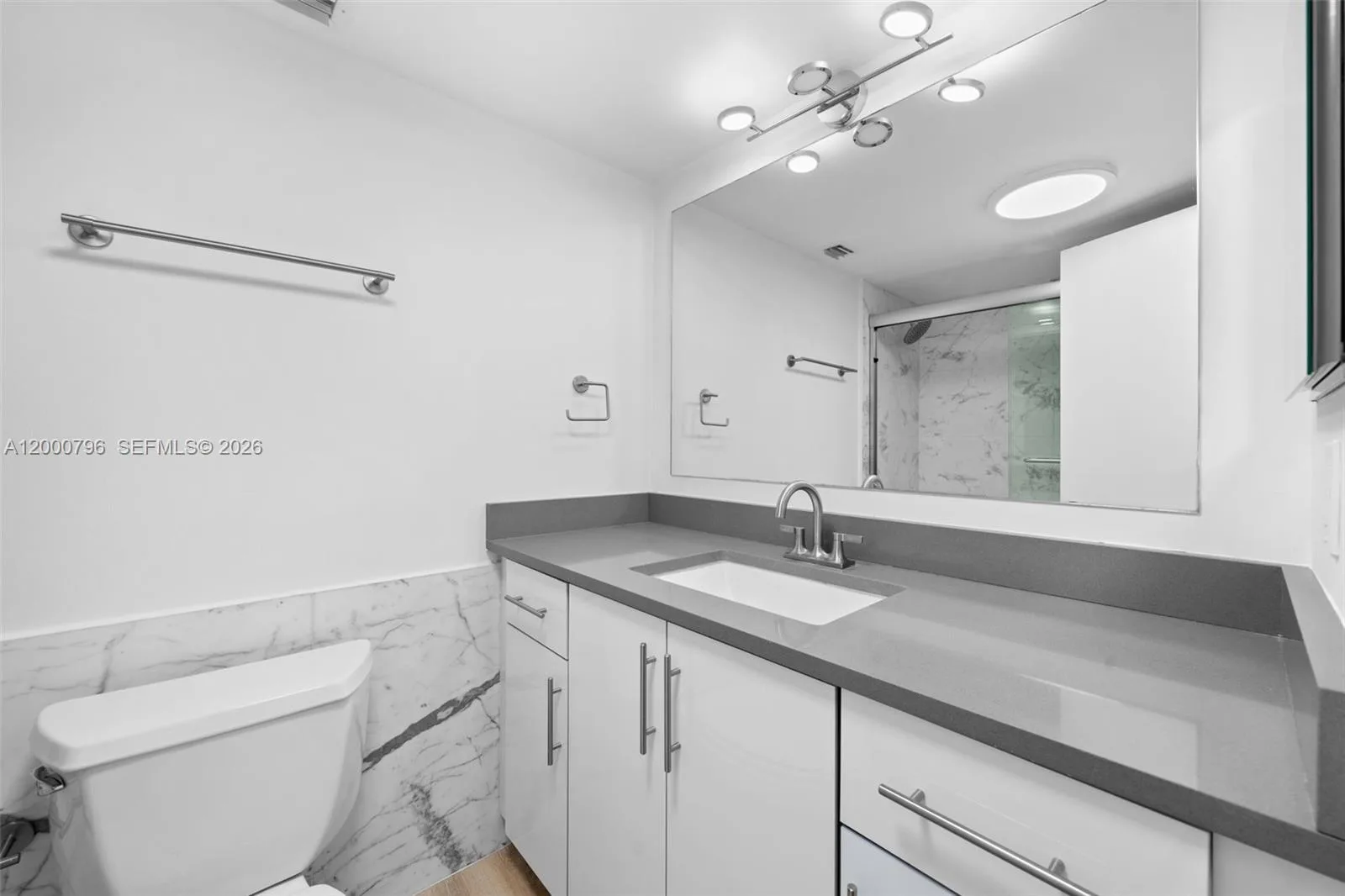 177 Ocean Lane Dr # 106, Key Biscayne, FL 33149 photo 10