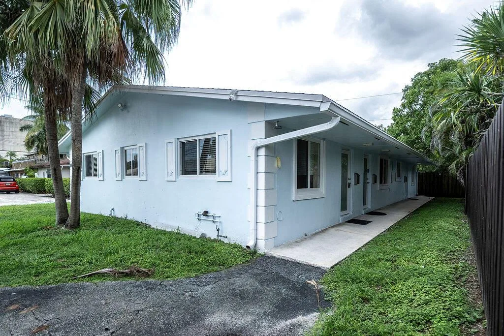 750 SW 2 Street # 2, Fort Lauderdale, FL 33312