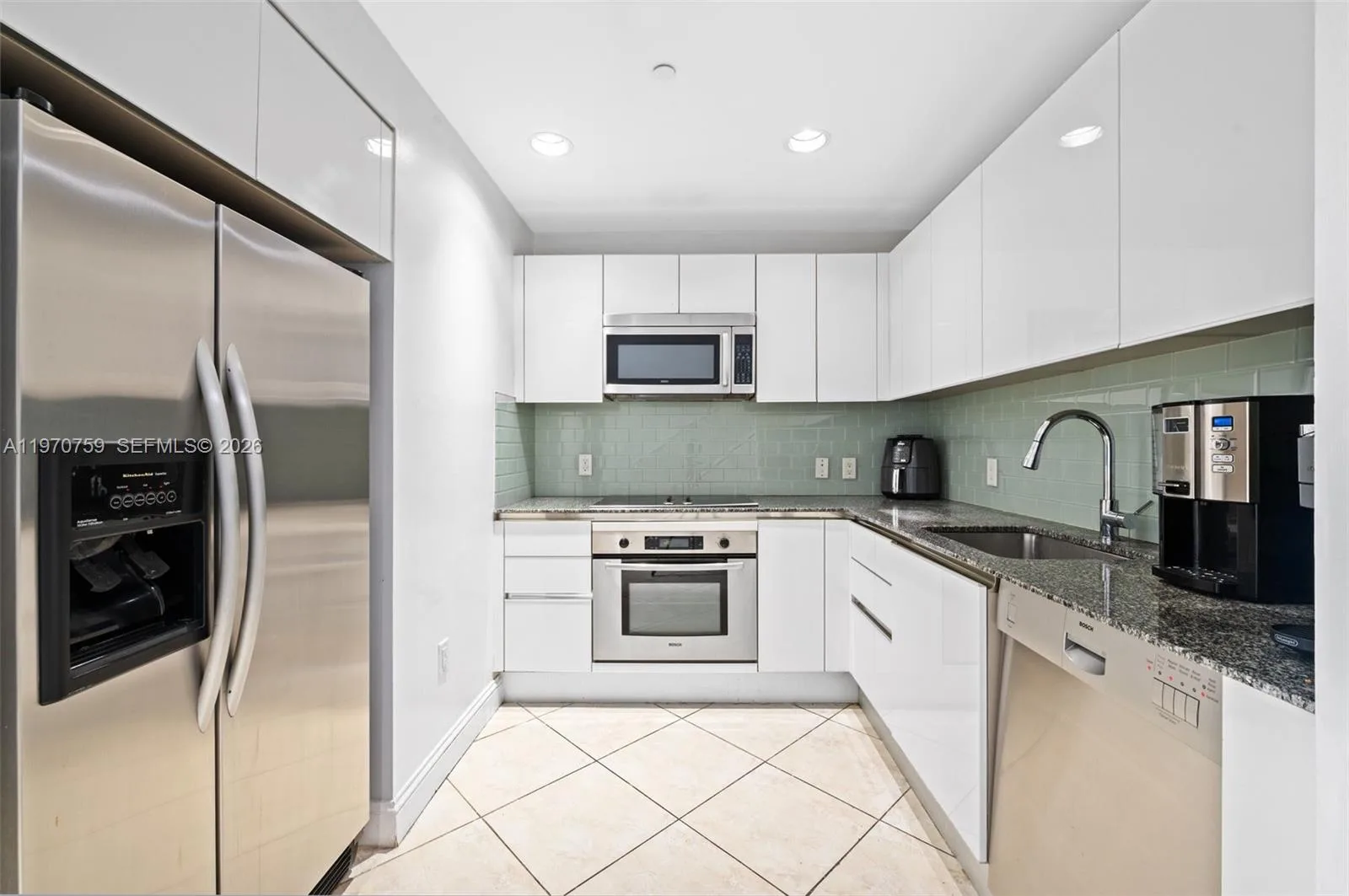 1050 Brickell Ave # 1014, Miami, FL 33131 photo 6