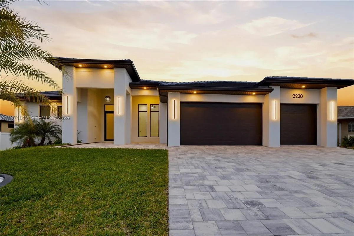2220 SW 50th LN, Cape Coral, FL 33914 photo 4